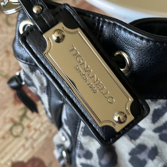 TIGNANELLO Gorgeous leather and suede Animal Print purse!! - Picture 3 of 13